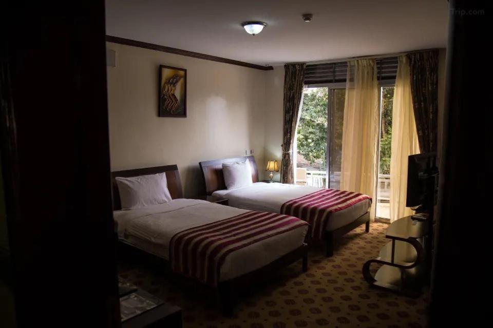 Hotel Karisimbi Kigali Extérieur photo